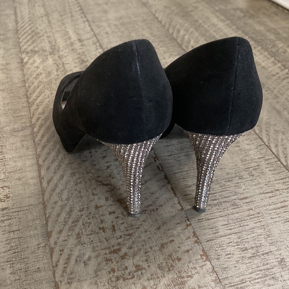 Nina New York Pumps Open Toe Heels Studded Jeweled Black Suede - Picture 13 of 14